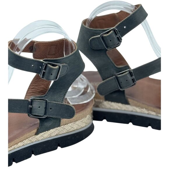 Made in Spain Leather Black/Gold Sandals TakeMe Size 41Womens Cushioned Insoles - Picture 2 of 12